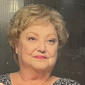 Meet your Posher, Pam